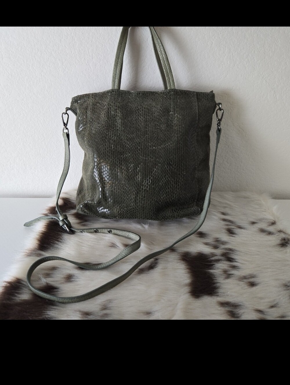 Sorial Olive Green Textured Leather Tote with Adjustable Crossbody Strap